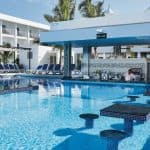 Soukromý transfer z letiště Punta Cana do hotelu Riu Bambu — Guided tour and outdoor activity